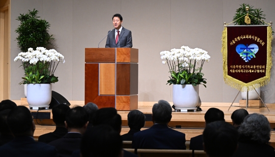 신년기도회에 참석해 인사말 하는 오세훈 서울시장-2