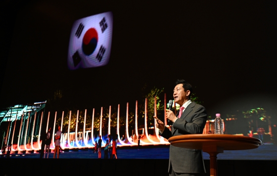 사진1. 4일(화) 열린 _2025년 중구 신년인사회_에 참석한 오세훈 서울시장이 시정운영방향에 대해 설명하고 있다.