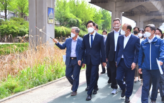 서울형 수변감성도시 홍제천 선도사업 조성계획 현장방문 (5)