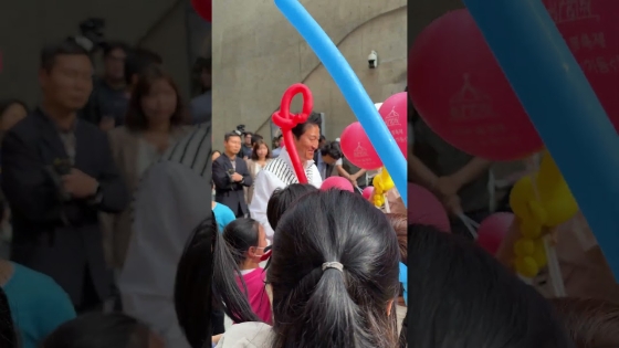 회전목마는 아이들만 타는 거 아니냐고요? 하지만 빨랐죠?