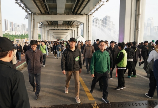 잠수교 뚜벅뚜벅 축제 현장 라운딩 오세훈 서울시장-1